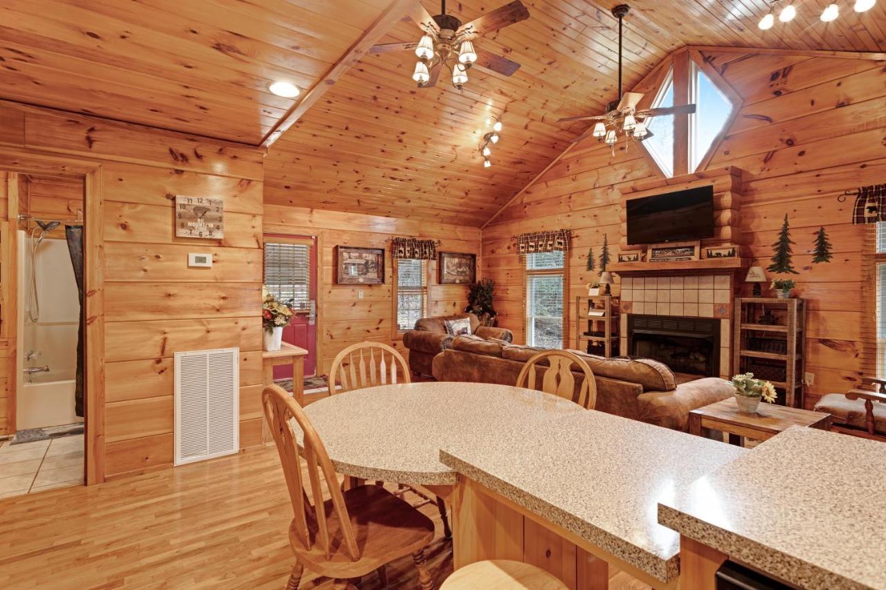 Tranquility Pigeon Forge Exterior photo
